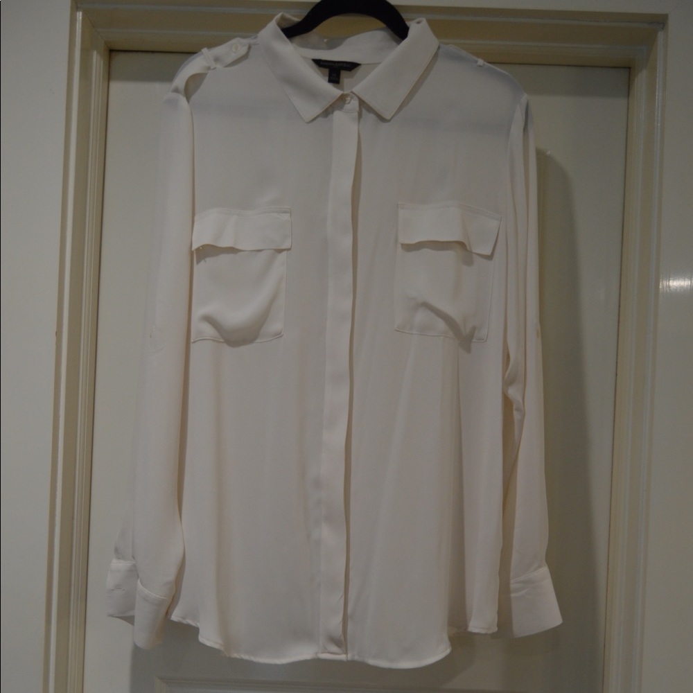 Banana Republic button down shirt. (3)